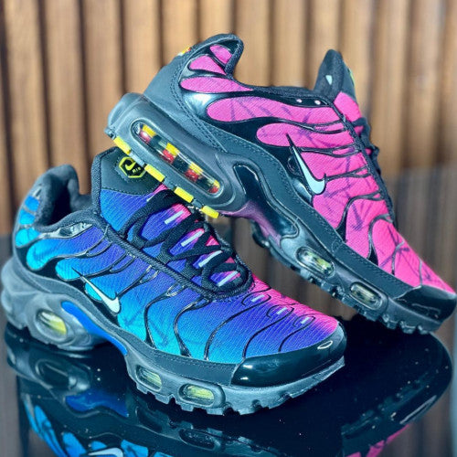 NIKE AIRN MORADA 41 AZUL