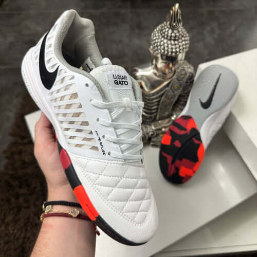 NIKE Lunar Gato Futsal shoes for men featuring stylish design and innovative technology for optimal performance.