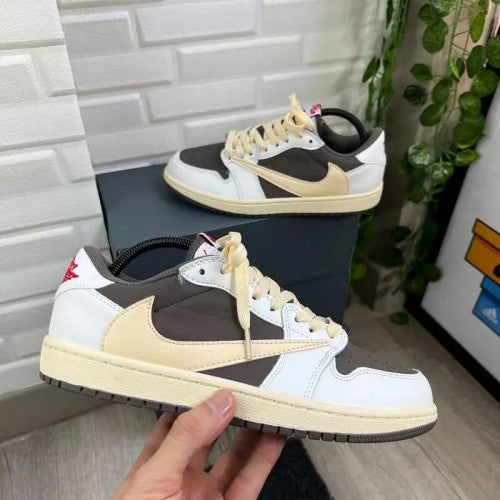 NIKE SB DUNK 40 BEIGE / CAFE